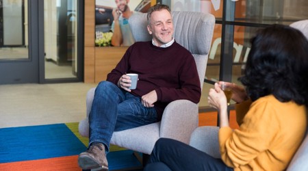 Zieke medewerkers betrokken houden bij bedrijf