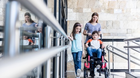 Mantelzorg en werk: dit betekent het voor u als werkgever