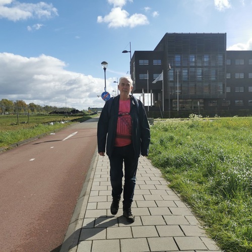 Hans van Sazas wandelt de 4Daagse, Sazas is Official Partner 